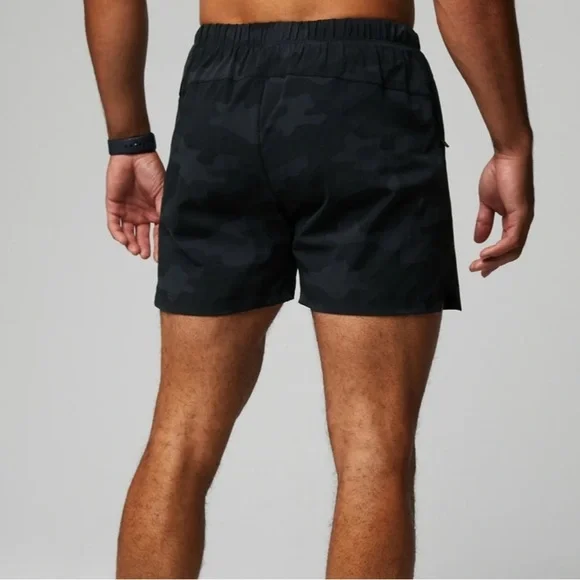 NWT, Fabletics, The One Short 5in, Black Tactical Camo, XXL - Picture 4 of 5